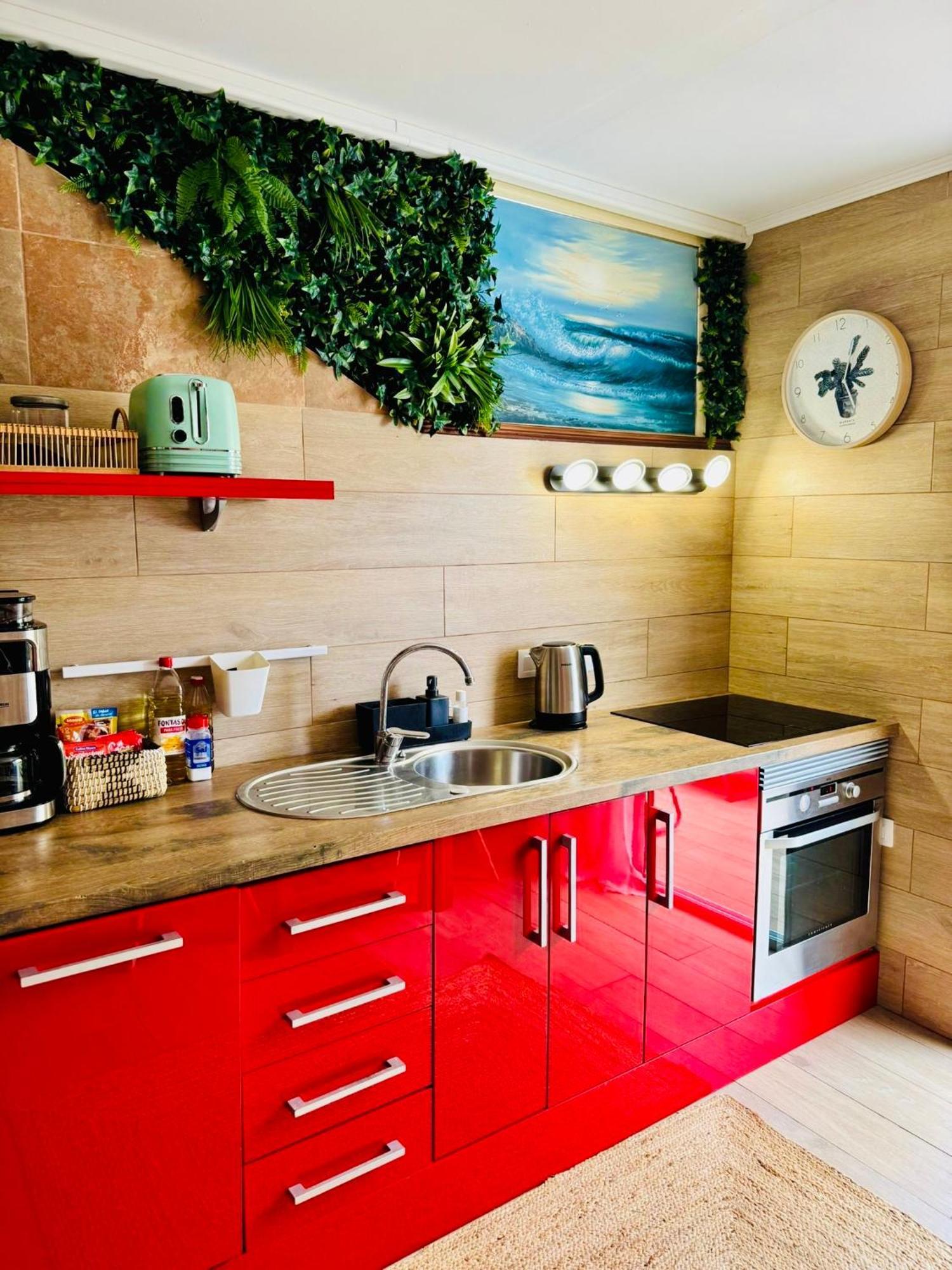 Apartment With Terrace And Pool, Los Cristianos Лос Кристианос Экстерьер фото