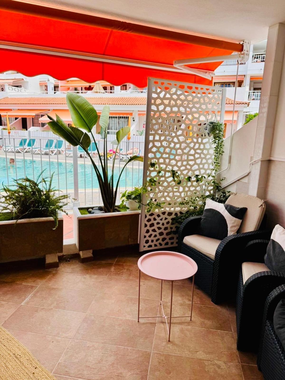Apartment With Terrace And Pool, Los Cristianos Лос Кристианос Экстерьер фото