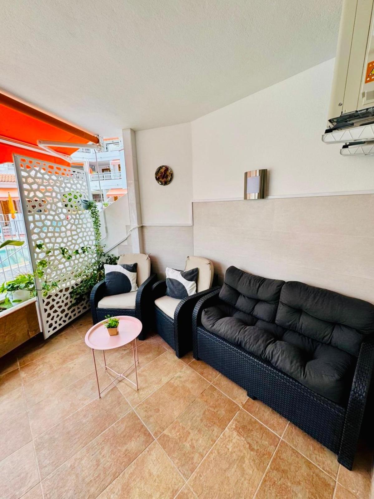 Apartment With Terrace And Pool, Los Cristianos Лос Кристианос Экстерьер фото