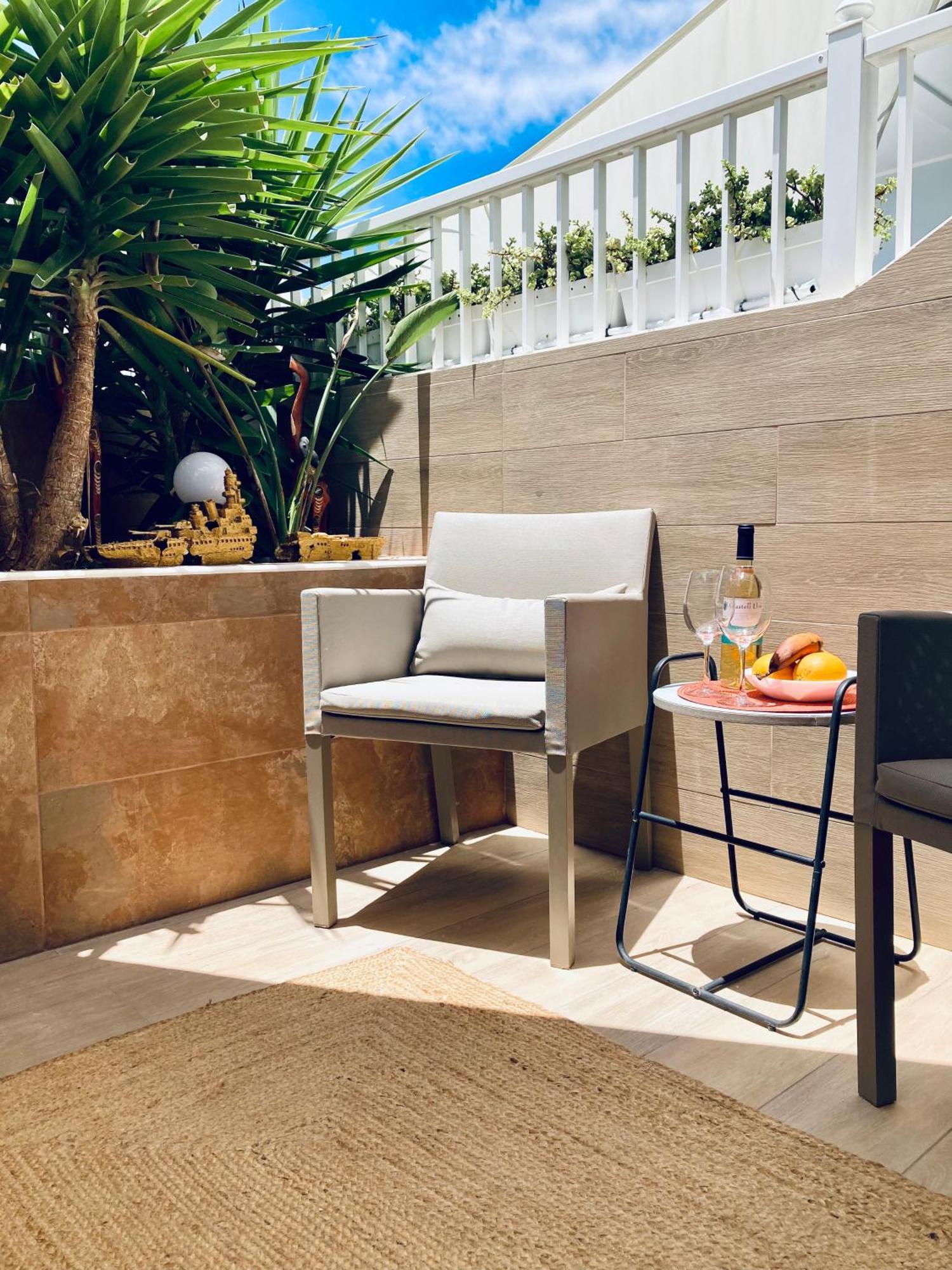 Apartment With Terrace And Pool, Los Cristianos Лос Кристианос Экстерьер фото